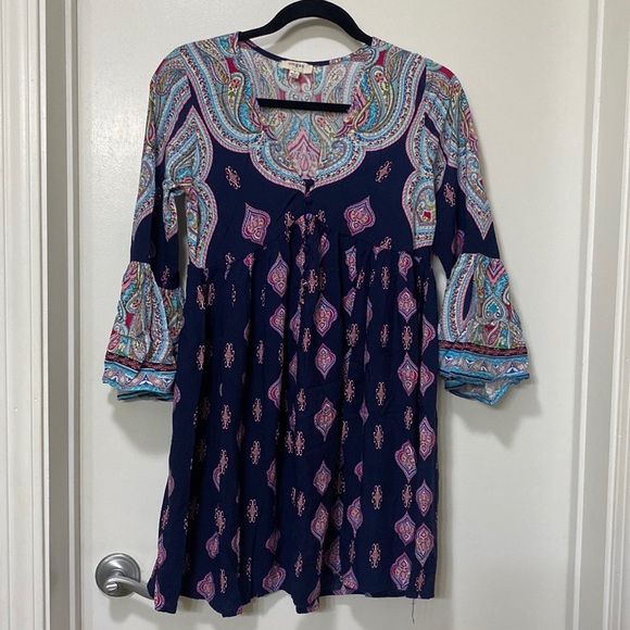 Umgee Bell Sleeve Tunic Dress - Picture 2 of 8